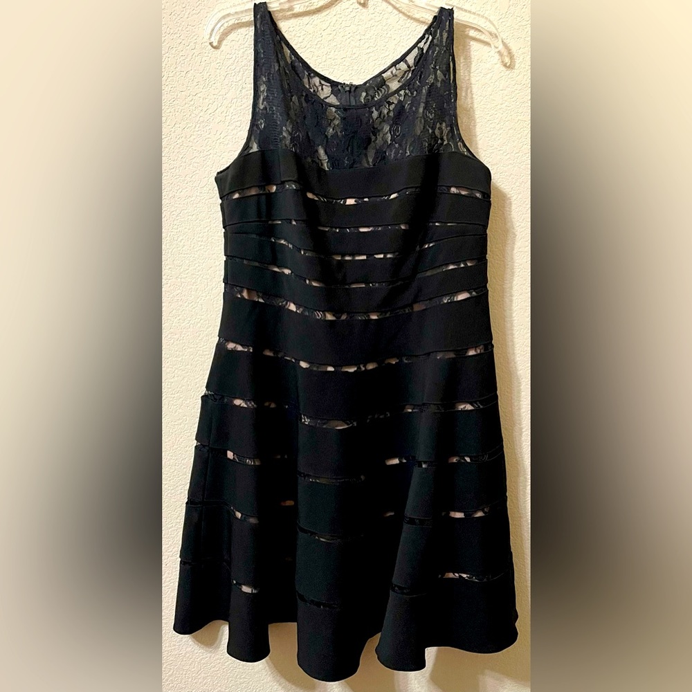 NWOT Size 16 22” P2P Black lace cocktail below the knee dress 39” long